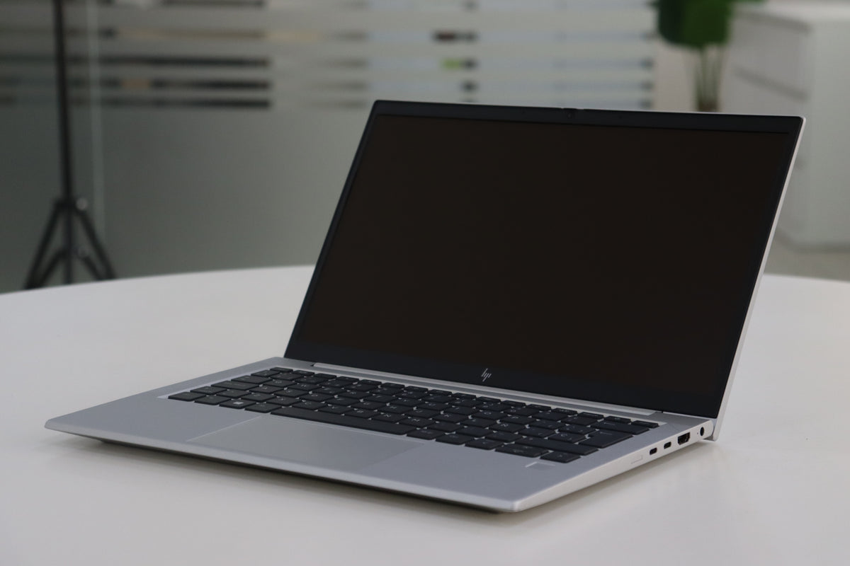 HP EliteBook 835 G7 front angle view