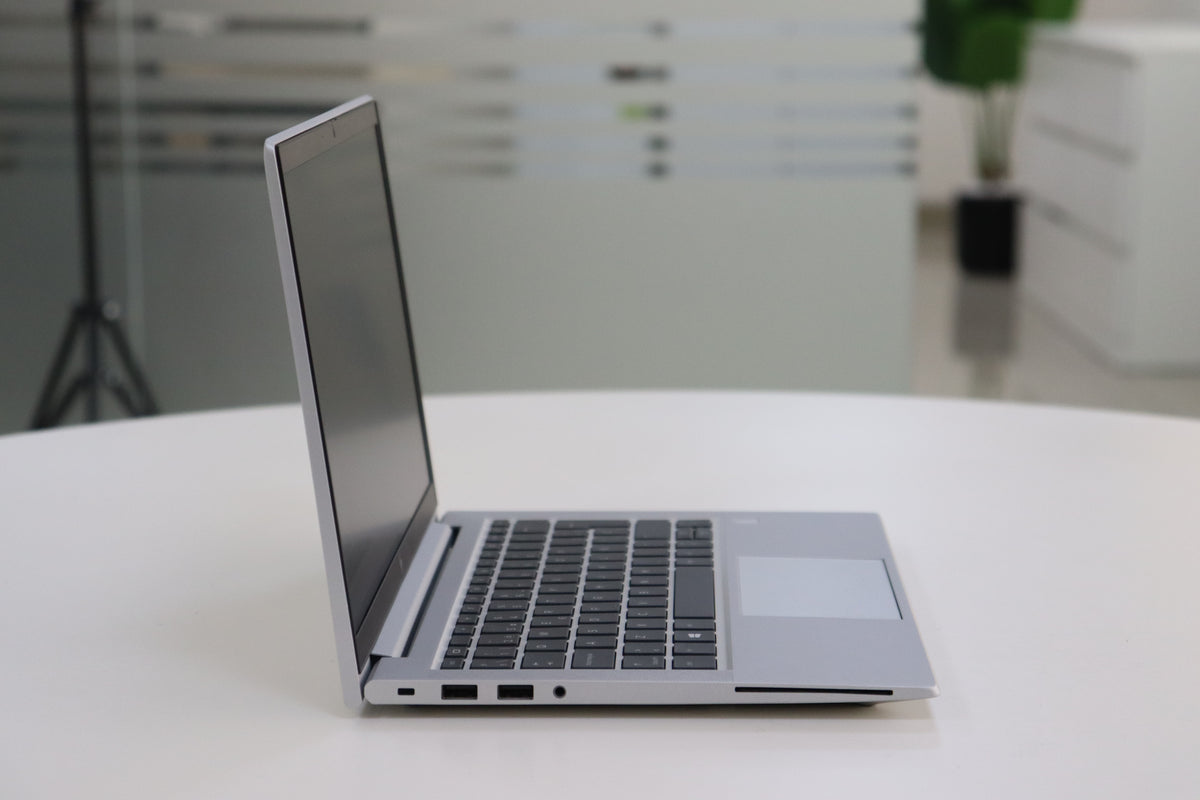 HP EliteBook 835 G7 left side view
