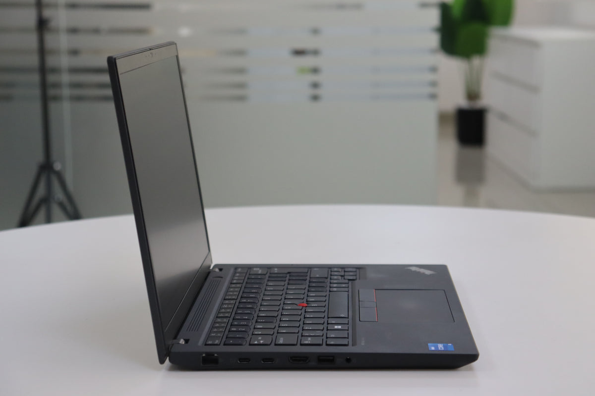 Lenovo ThinkPad T14 Gen 4 - keyboard view