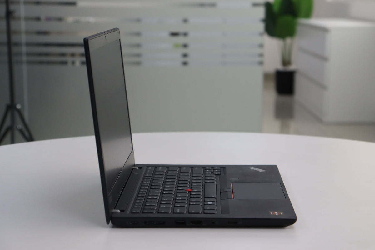 Lenovo ThinkPad T495 SN:00862 product photo 4