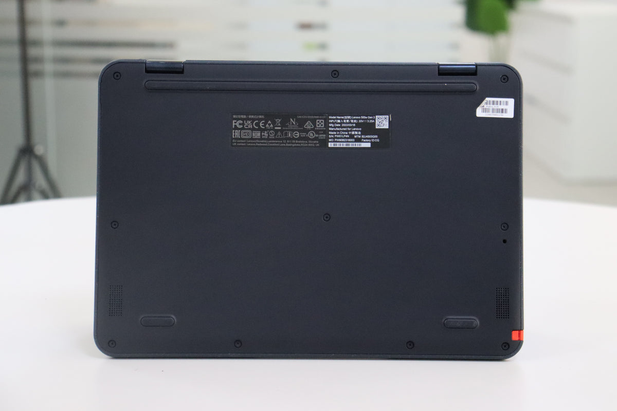 Lenovo 500W Gen 3 bottom view