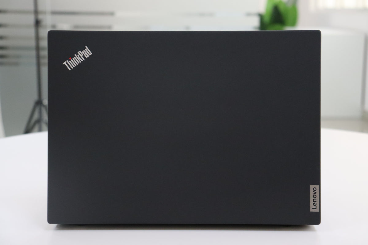 Lenovo ThinkPad L14 Gen 2 top cover view