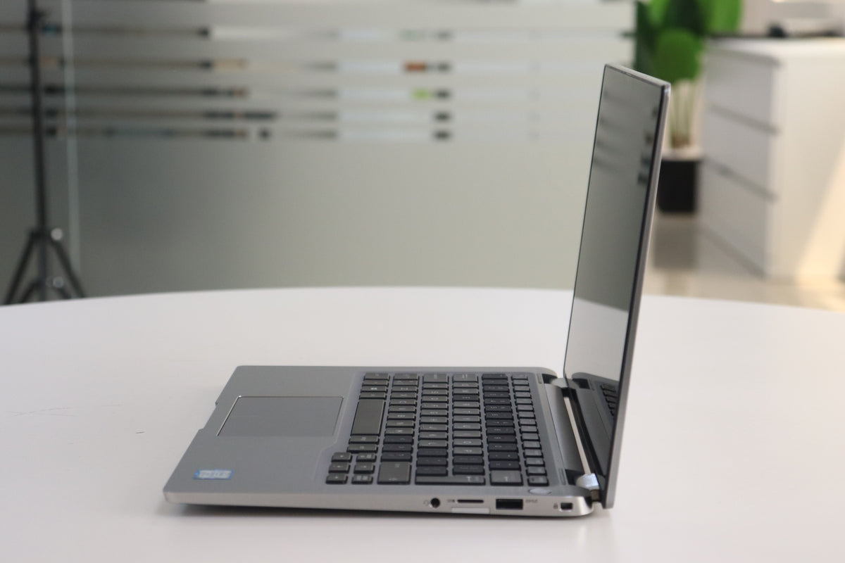 LATITUDE 7400 2-IN-1 220371000621 image_3