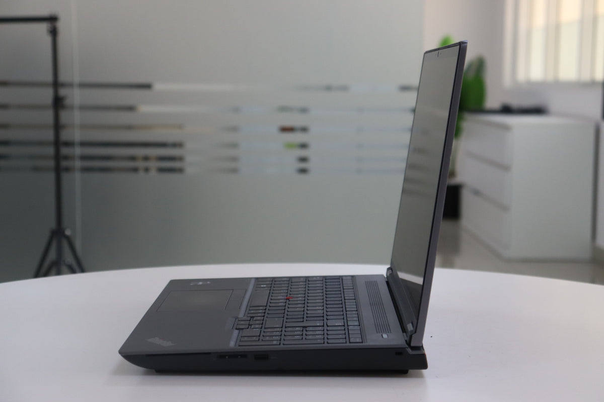 THINKPAD P16 GEN 1 220371001382 image_3