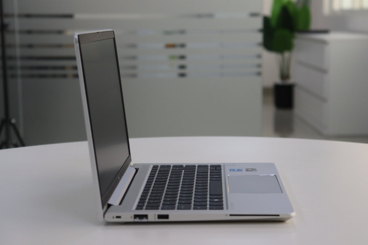 ELITEBOOK 640 G9 220371001597 image_4