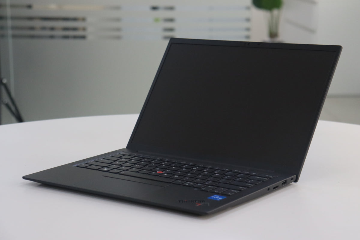 THINKPAD X1 CARBON GEN 9 image_2