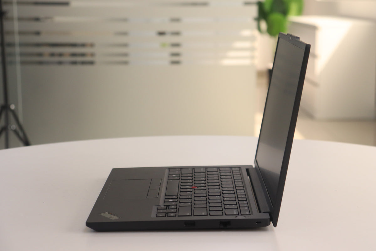 THINKPAD E14 GEN 6 402196122837 image_3