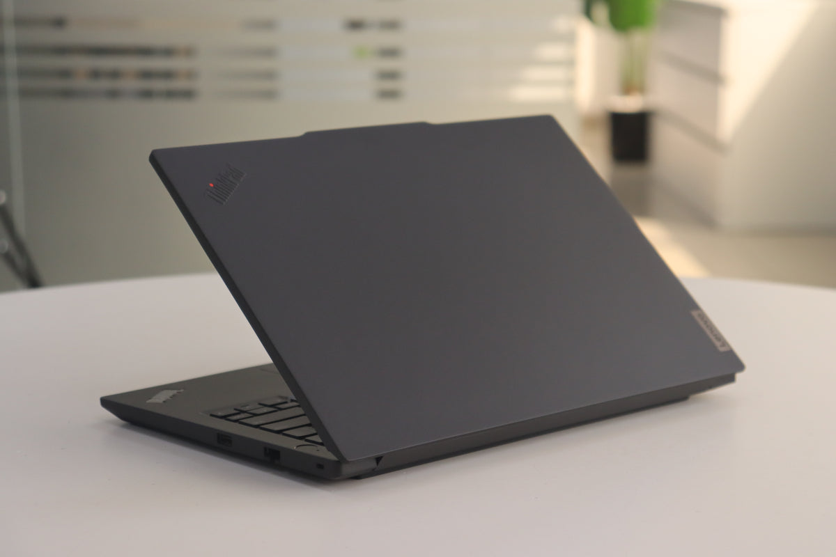 THINKPAD E14 GEN 6 402196122917 image_6