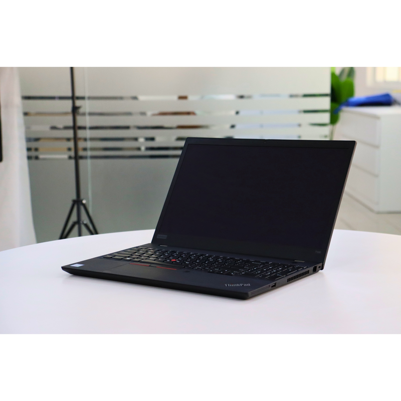 LENOVO THINKPAD T590: Intel Core i7, 8th Gen, 8GB RAM, 256GB SSD SN:12878