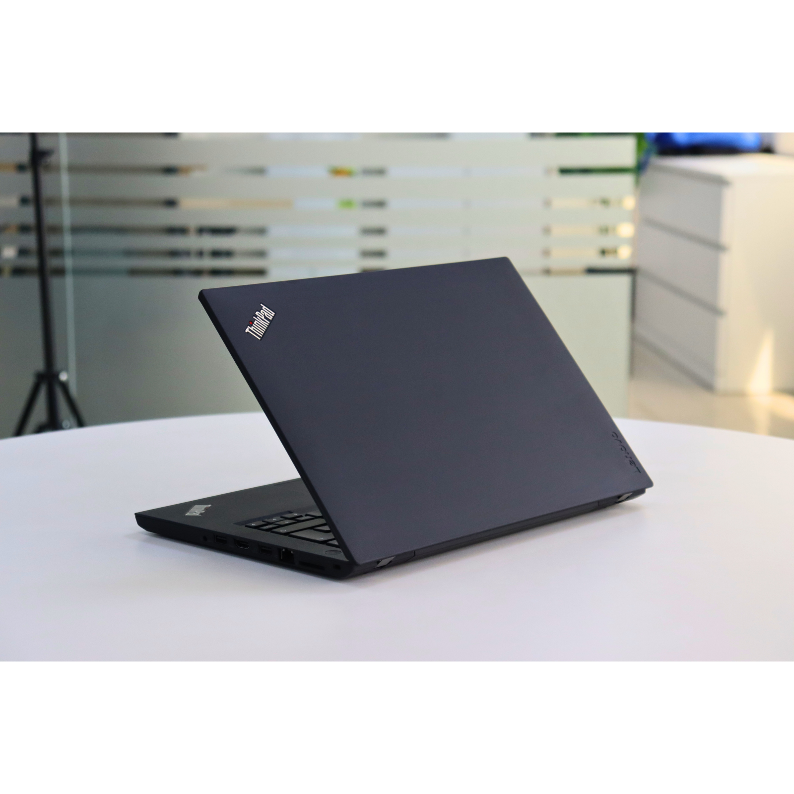Lenovo ThinkPad T480: Intel Core i7, 8th Gen, 32GB RAM, 512 GB SSD SN:01649