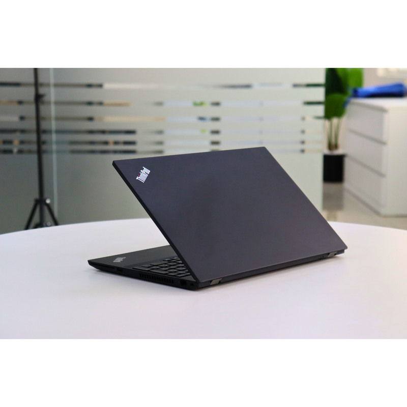 LENOVO THINKPAD T15 GEN 2: Intel Core i5, 11th Gen, 16GB RAM, 256GB SSD SN:01070