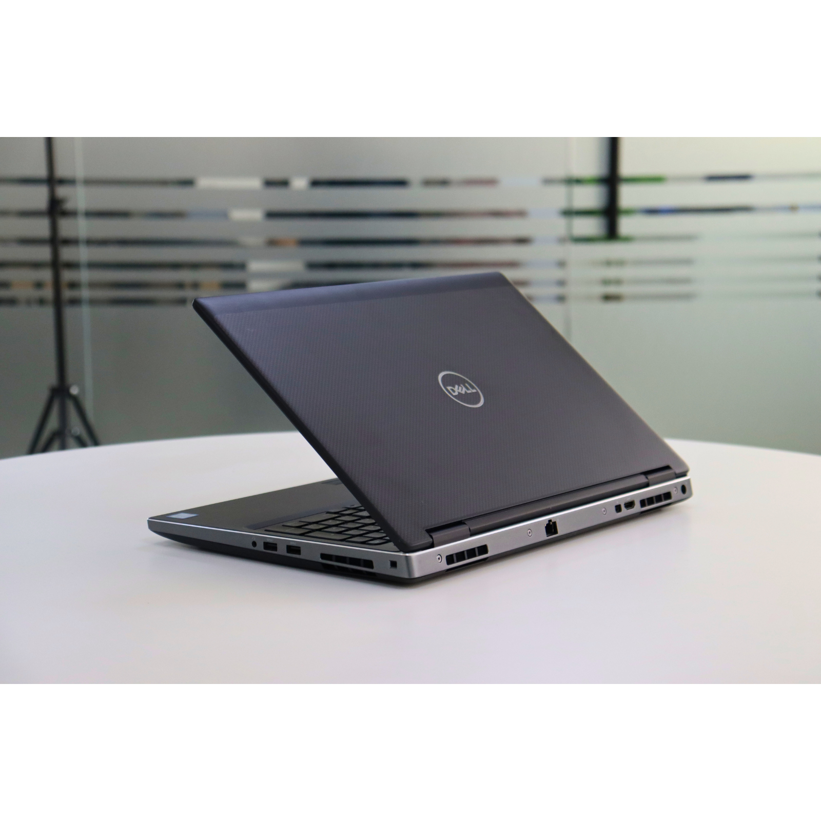 Dell PRECISION 7530: 8th Gen i7, 32GB RAM, 256GB SSD, SN:915262