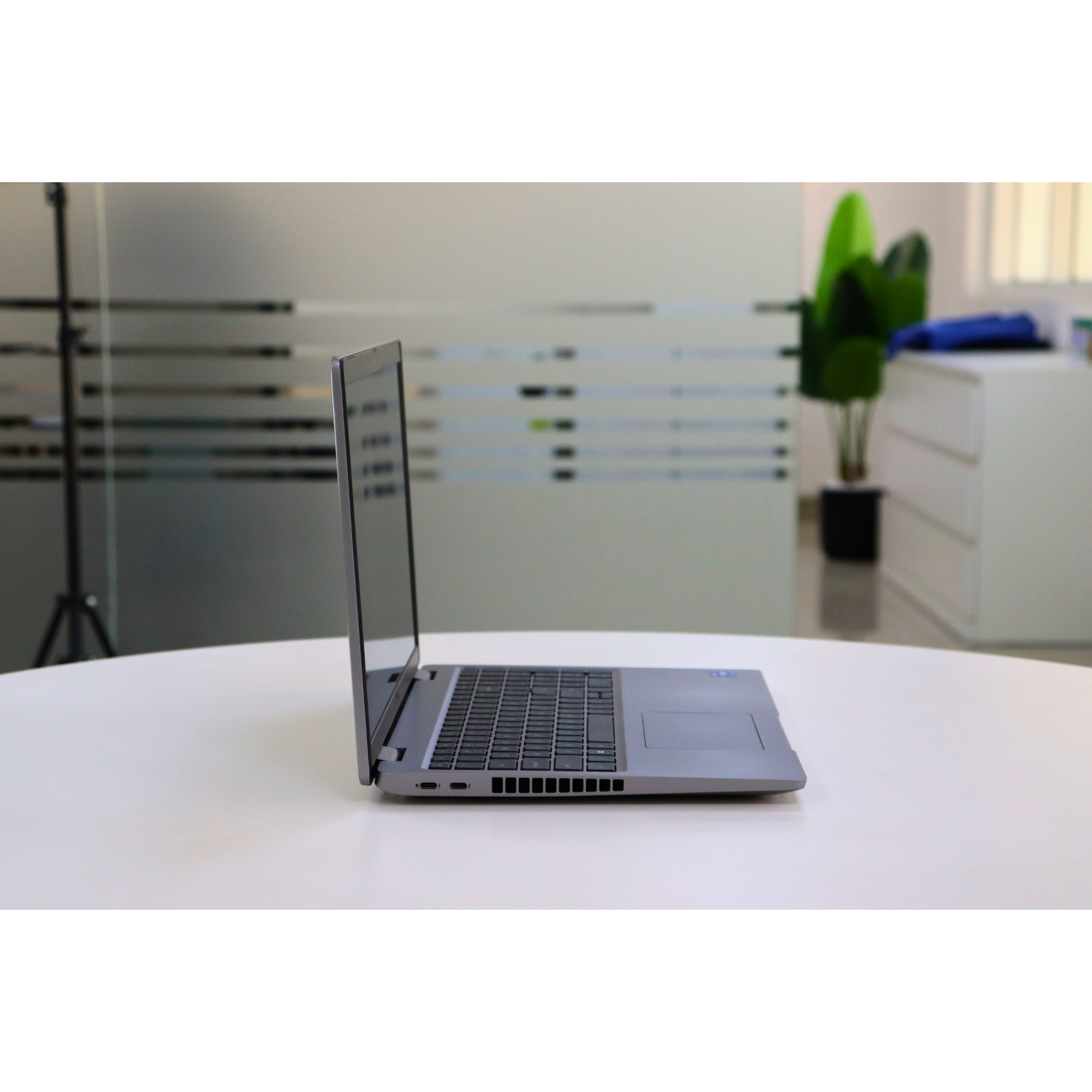 Dell LATITUDE 5520: 11th Gen i7, 8GB RAM, 512GB SSD, SN:19098