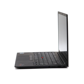 Lenovo ThinkPad X1 Carbon Gen 9: Intel Core i7, 11th Gen, 16GB RAM, 512GB SSD