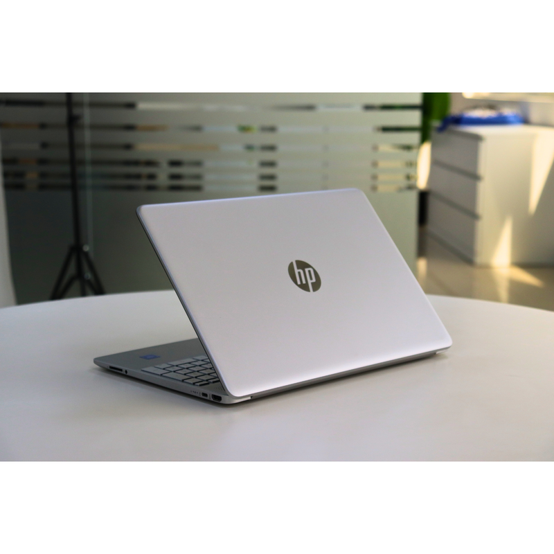 HP Notebook 15s: Pentium, 8GB RAM, 256GB SSD, SN:00001