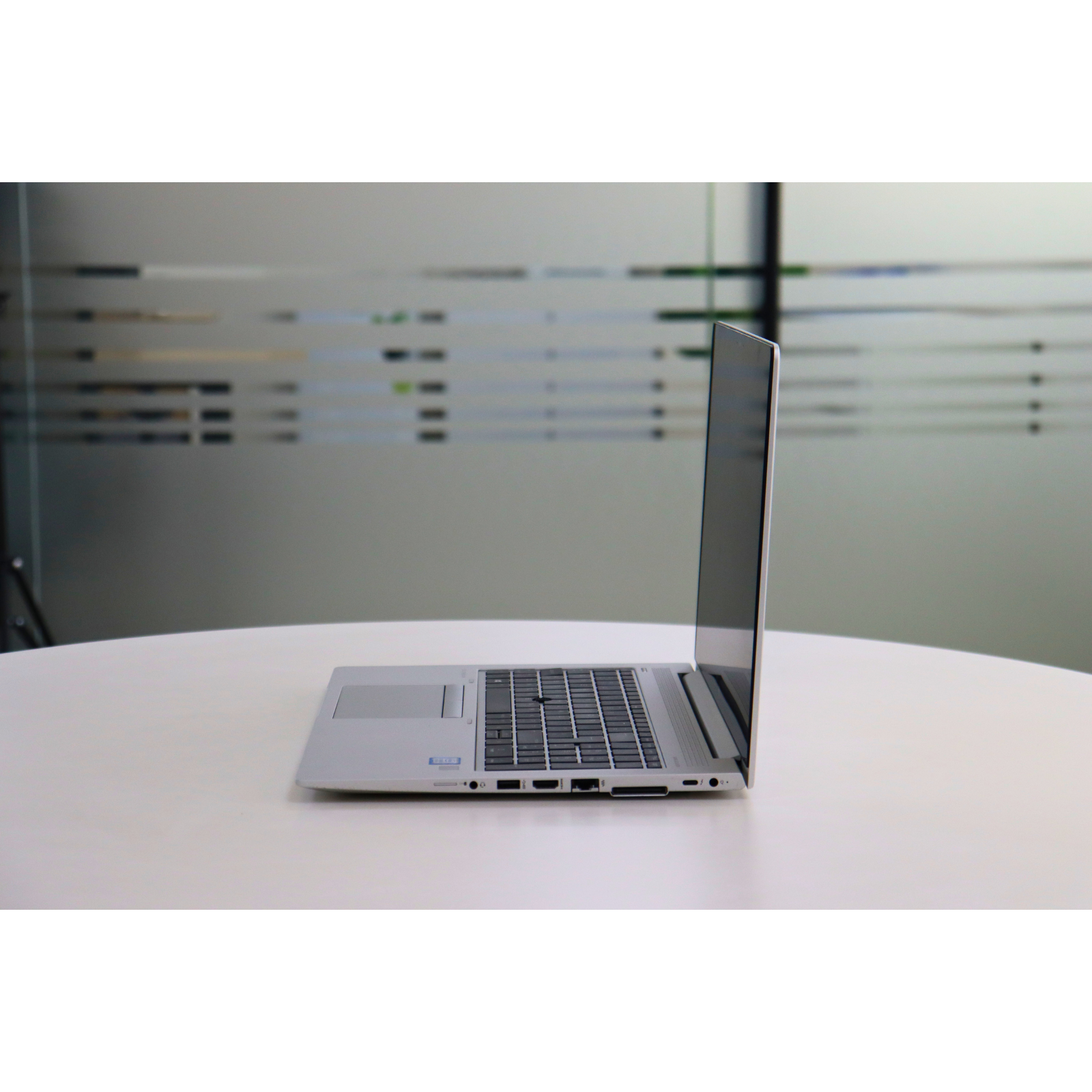 HP ELITEBOOK 850 G5: 8th Gen i5, 8GB RAM, 256GB SSD, SN:00071