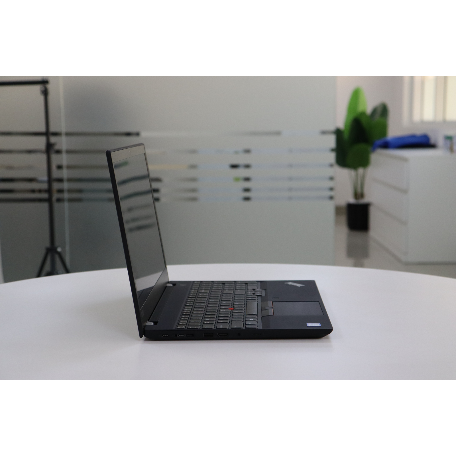 LENOVO THINKPAD T590: Intel Core i7, 8th Gen, 32GB RAM, 512GB SSD SN:15655