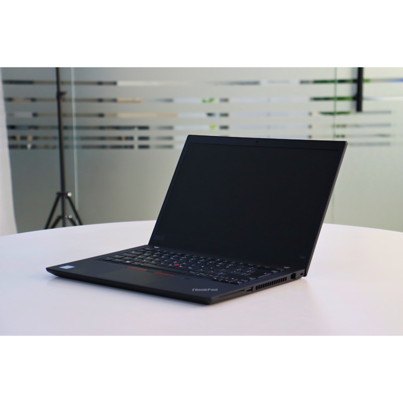 Lenovo ThinkPad T490: Intel Core i5, 8th Gen, 8GB RAM, 256GB SSD SN:001640