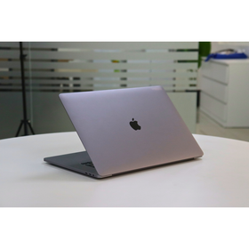 Apple MACBOOK PRO A2141 (2019): i7, 9th Gen, 16GB RAM, 512GB SSD, SN:95746