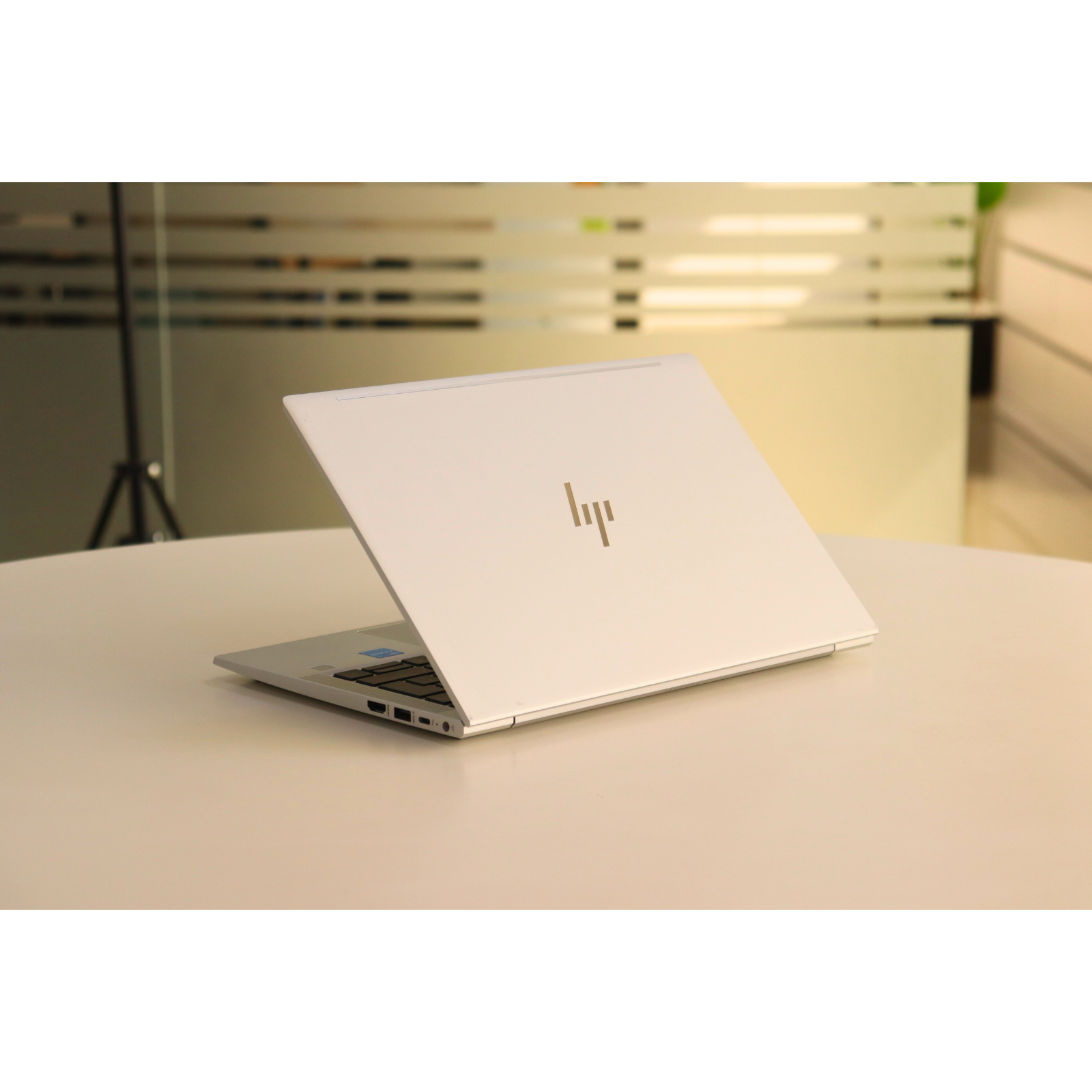 HP EliteBook 630 G9: Intel Core i3, 12th Gen, 16GB RAM, 256GB SSD SN:00232
