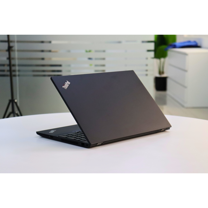 LENOVO THINKPAD P15S GEN 2: 11th Gen i7, 16GB RAM, 512GB SSD, SN:00984