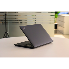 LENOVO THINKPAD T14 GEN 3: AMD , 16GB RAM, 256GB SSD SN:00677