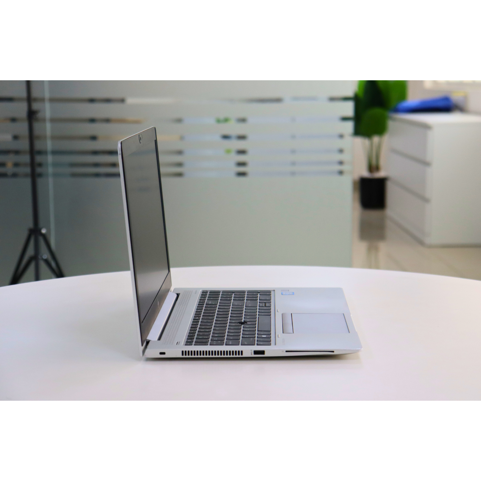 HP ELITEBOOK 850 G5: 8th Gen i7, 16GB RAM, 512GB SSD, SN:01026