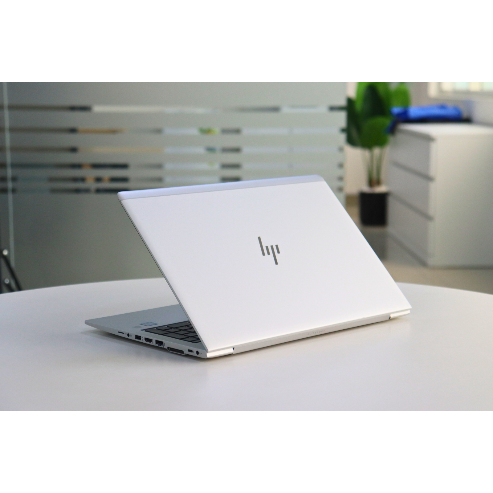 HP ELITEBOOK 850 G6: 8th Gen i5, 8GB RAM, 256GB SSD, SN:01380