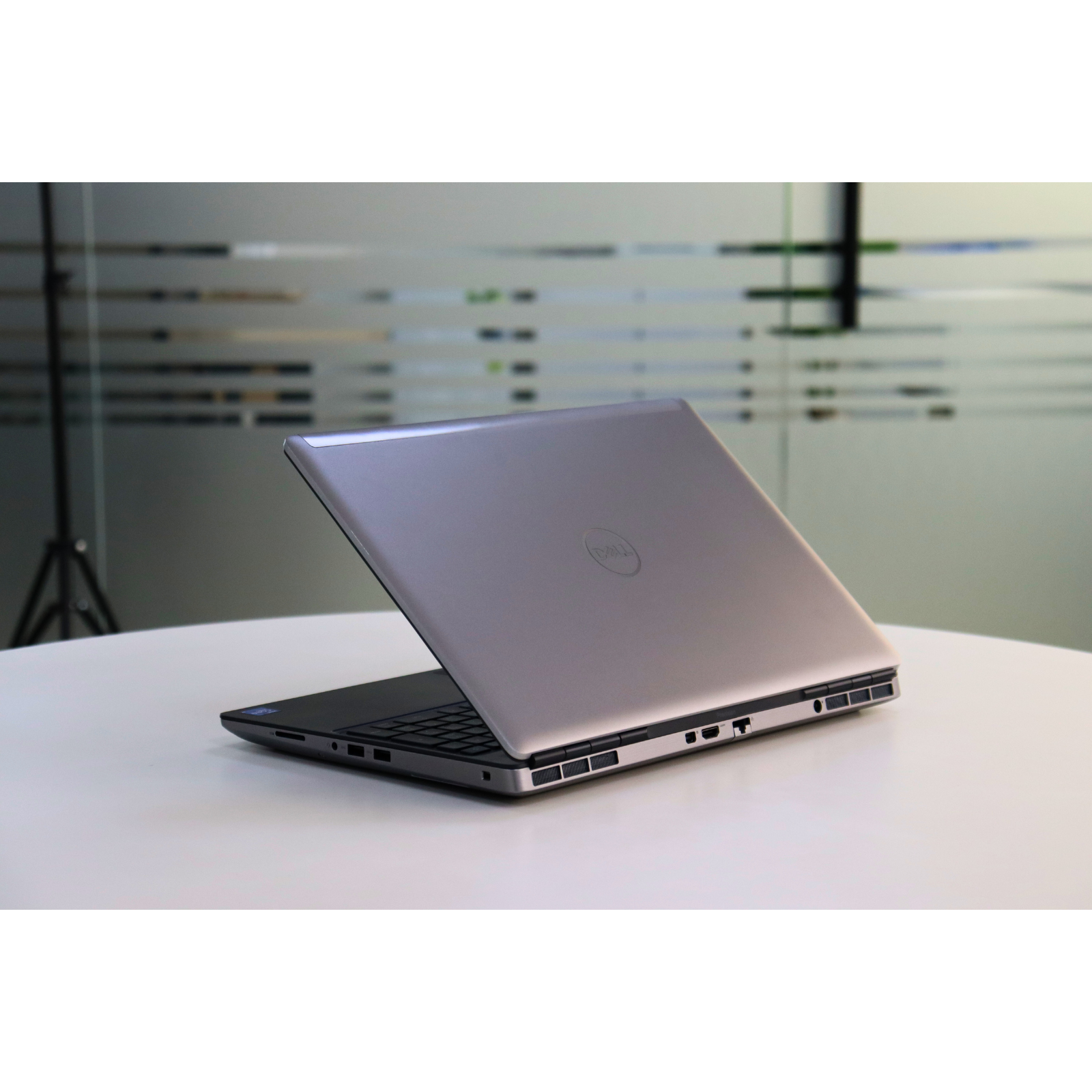 Dell Inc PRECISION 7560:11th Gen i7, 32GB RAM, 512GB SSD, SN:000713
