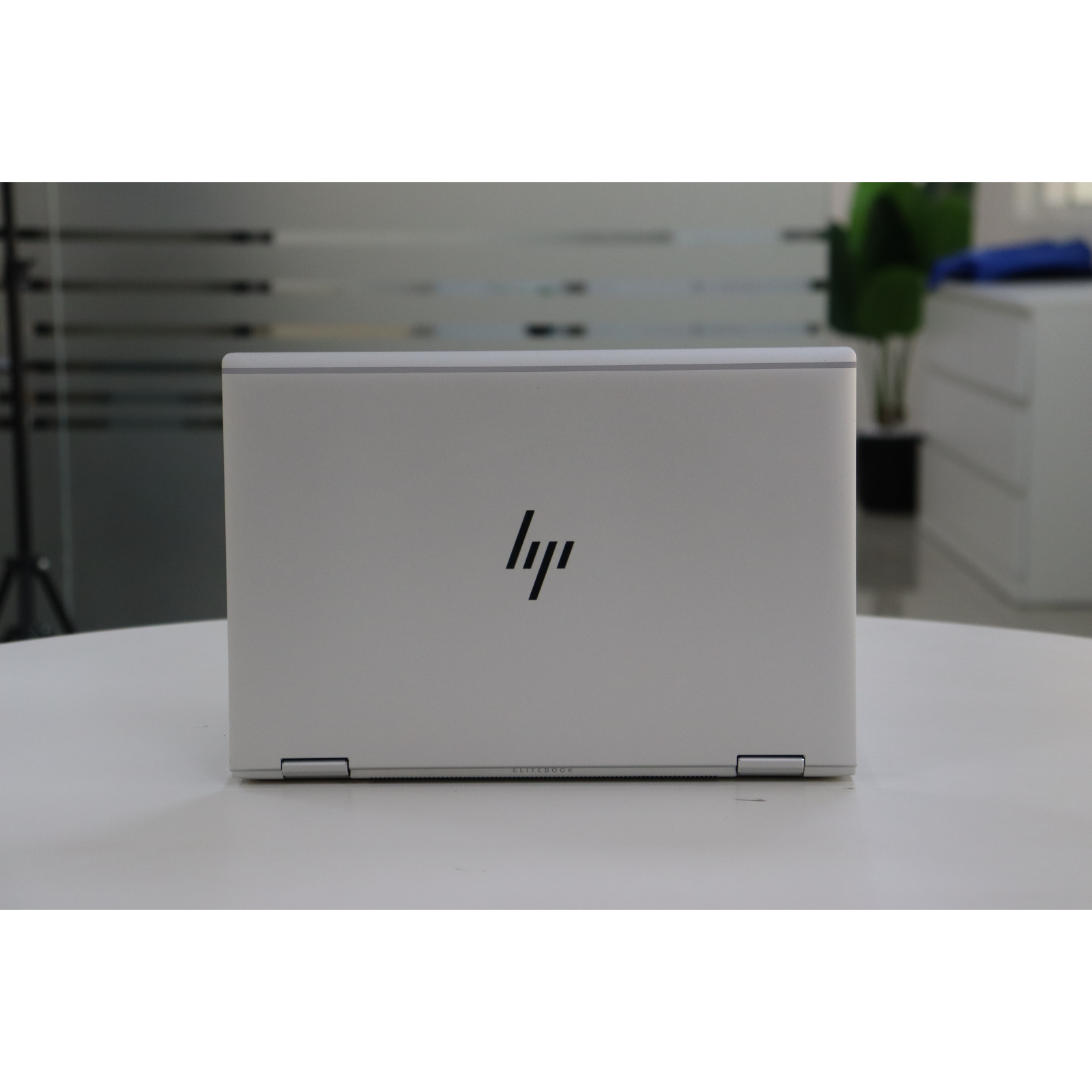 HP EliteBook X360 1030 G3: Intel Core i5, 8th Gen, 8GB RAM, 256GB SSD SN:18996