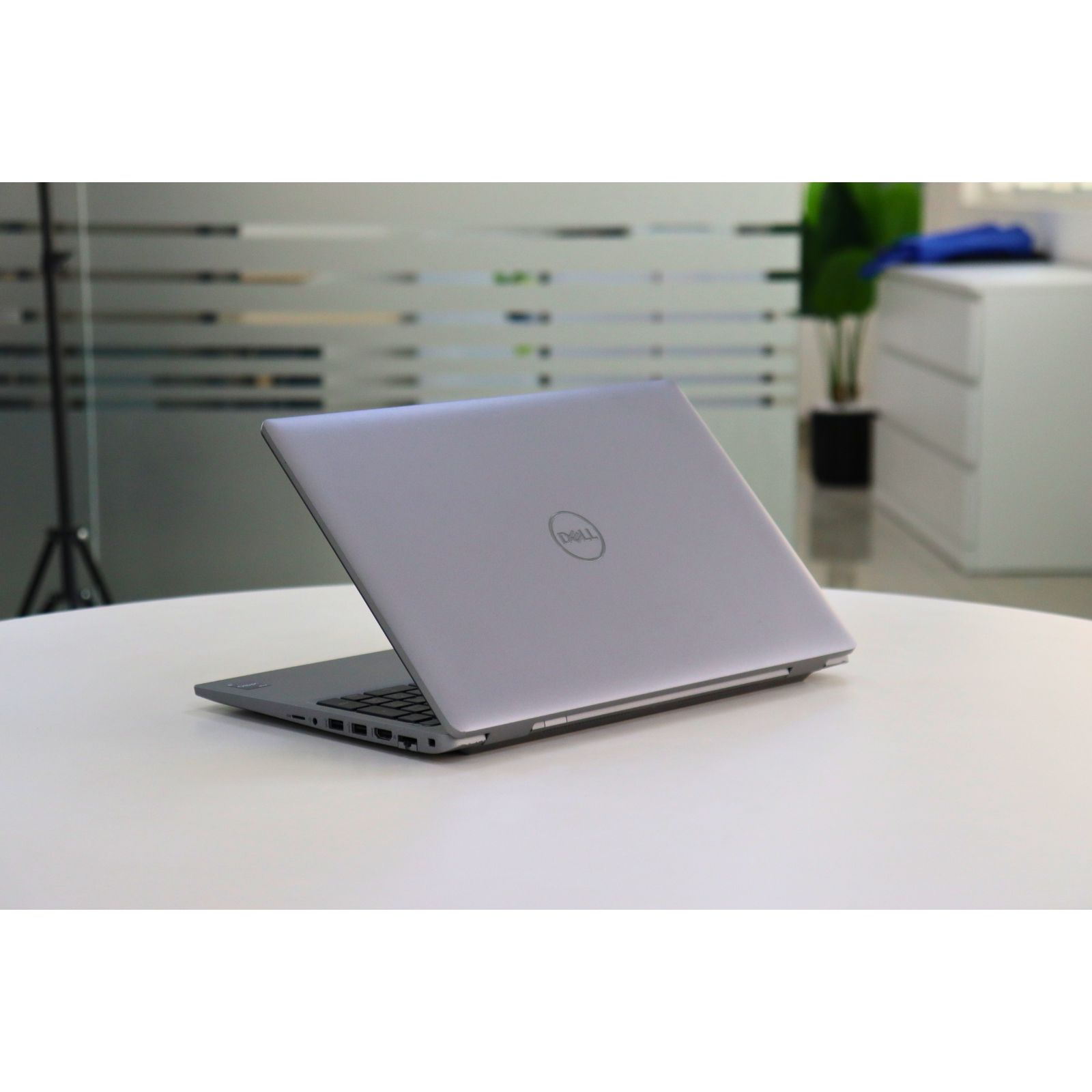 Dell Latitude 5530: 12th Gen i5, 16GB RAM, 256GB SSD, SN:05921