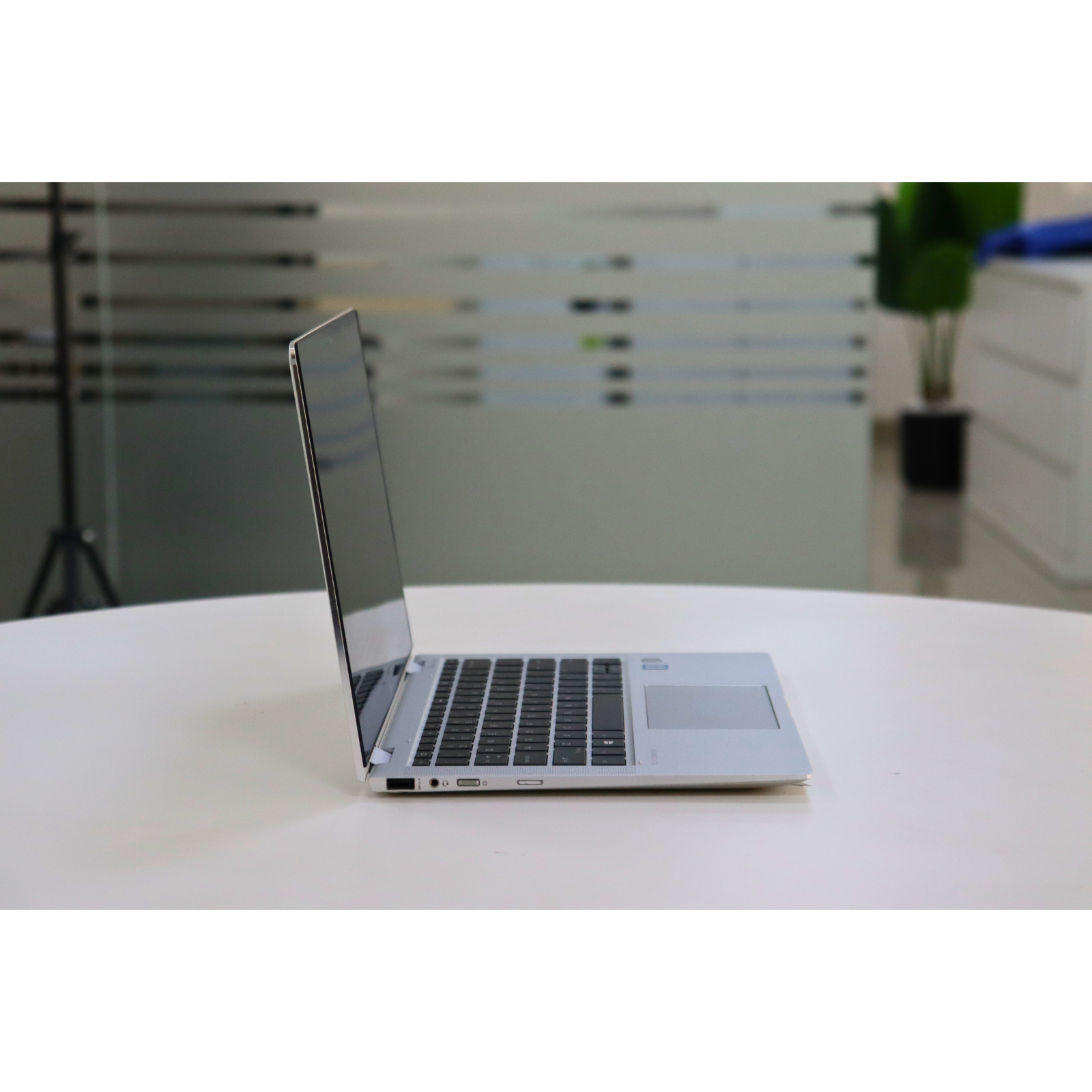 HP EliteBook X360 1030 G3: Intel Core i5, 8th Gen, 16GB RAM, 256GB SSD SN:918782