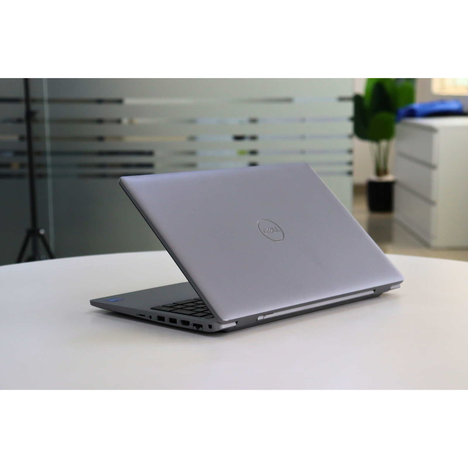 Dell LATITUDE 5520: 11th Gen i7, 8GB RAM, 512GB SSD, SN:19099