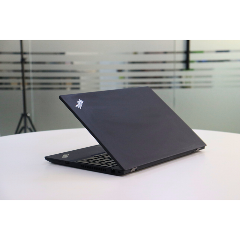 LENOVO THINKPAD T590: Intel Core i7, 8th Gen, 32GB RAM, 512GB SSD SN:15654