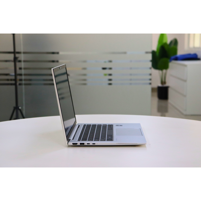 HP EliteBook 840 G9: Intel Core i5, 12th Gen, 16GB RAM, 256GB SSD SN:918919