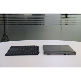 MICROSOFT SURFACE PRO 5: 7th Gen i5, 8GB RAM, 256GB SSD, SN:18906