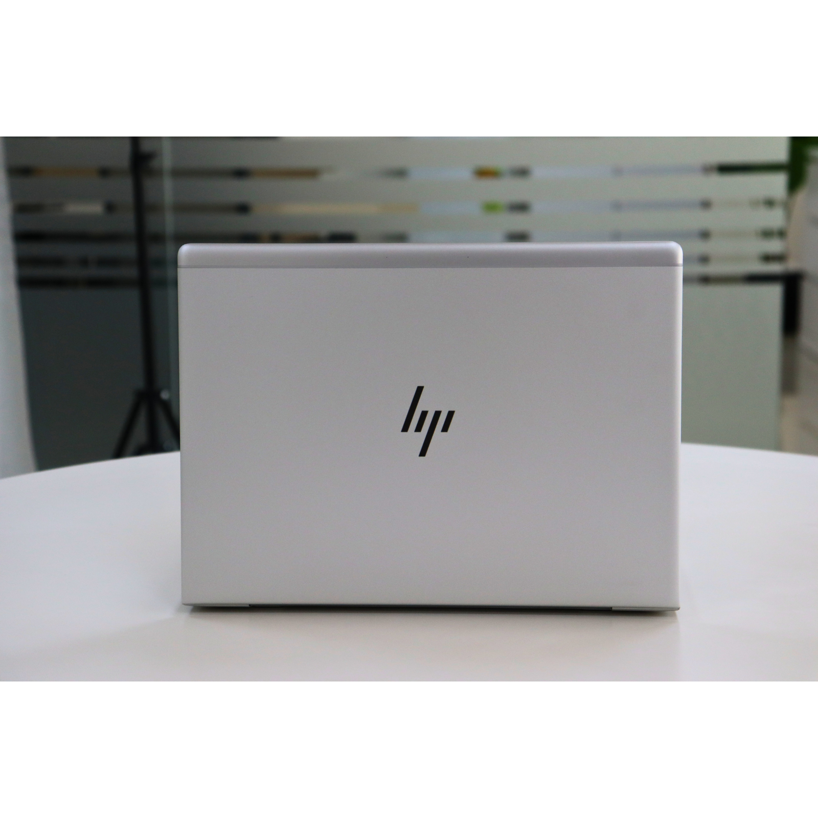 HP ELITEBOOK 830 G5: 8th Gen i5, 16GB RAM, 256GB SSD, SN:00607