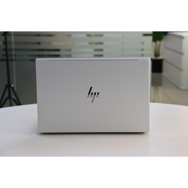 HP EliteBook 630 G9: Intel Core i3, 12th Gen, 8GB RAM, 256GB SSD SN:00945