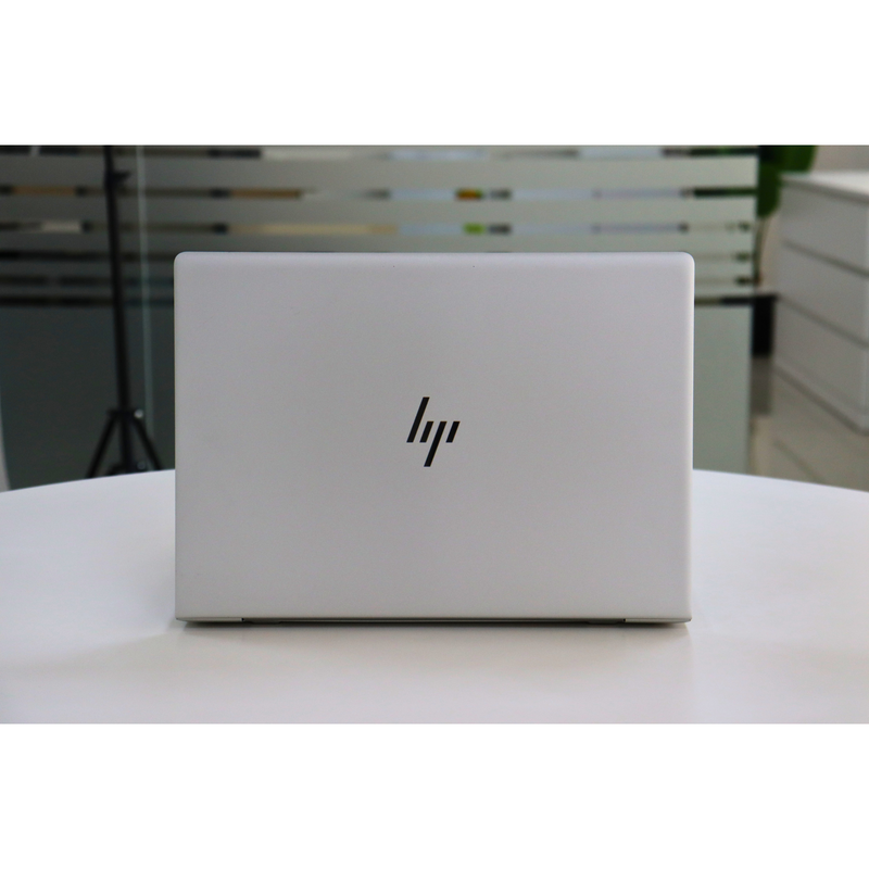 HP ELITEBOOK 840 G5: 8th Gen i7, 8GB RAM, 512GB SSD, SN:00712