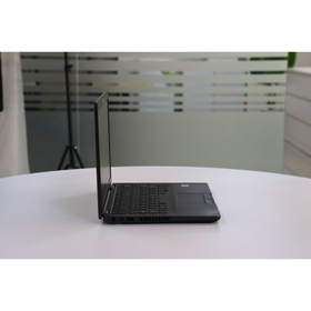 DELL LATITUDE 5400: 8th Gen i5, 16GB RAM, 256GB SSD, SN:95777