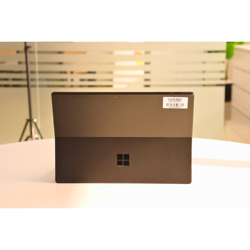 MICROSOFT SURFACE PRO 7: 10th Gen i5, 8GB RAM, 256GB SSD, SN:69976