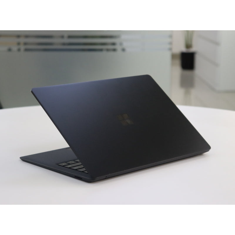 MICROSOFT SURFACE LAPTOP 2: 8th Gen i7, 16GB RAM, 512GB SSD, SN:18626