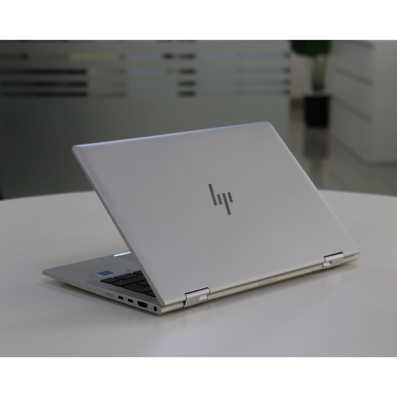 HP ELITEBOOK X360 830 G8: 11th Gen i5, 16GB RAM, 256GB SSD, SN:00014