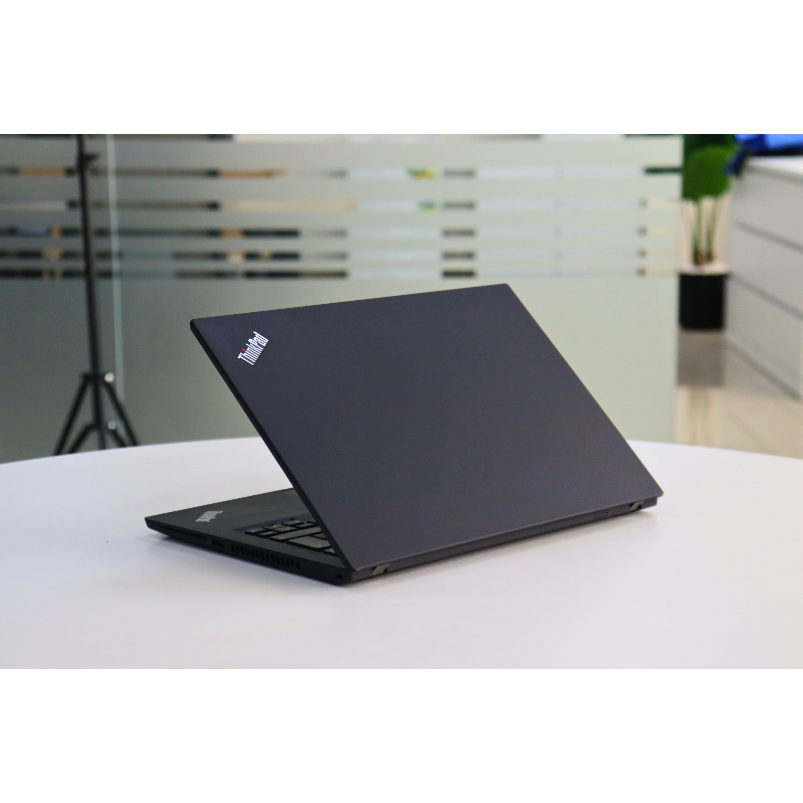 LENOVO THINKPAD T14 GEN 2: 11th Gen i7, 32GB RAM, 1024GB SSD, SN:01044