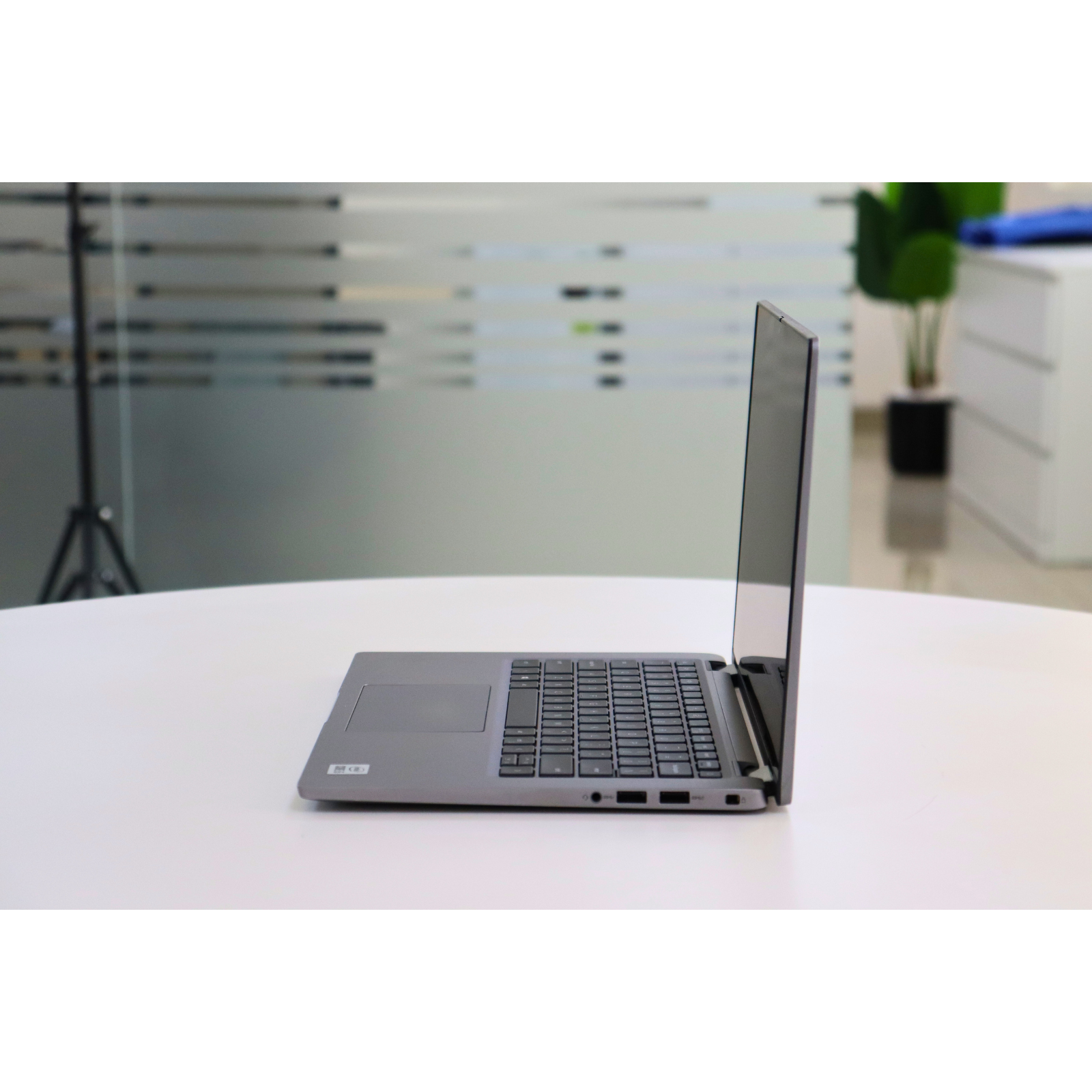DELL LATITUDE 7410: 10th Gen i5, 16GB RAM, 256GB SSD, SN:18046