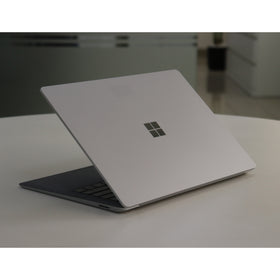 MICROSOFT SURFACE LAPTOP 3: 10th Gen i5, 8GB RAM, 256GB SSD, SN:76451
