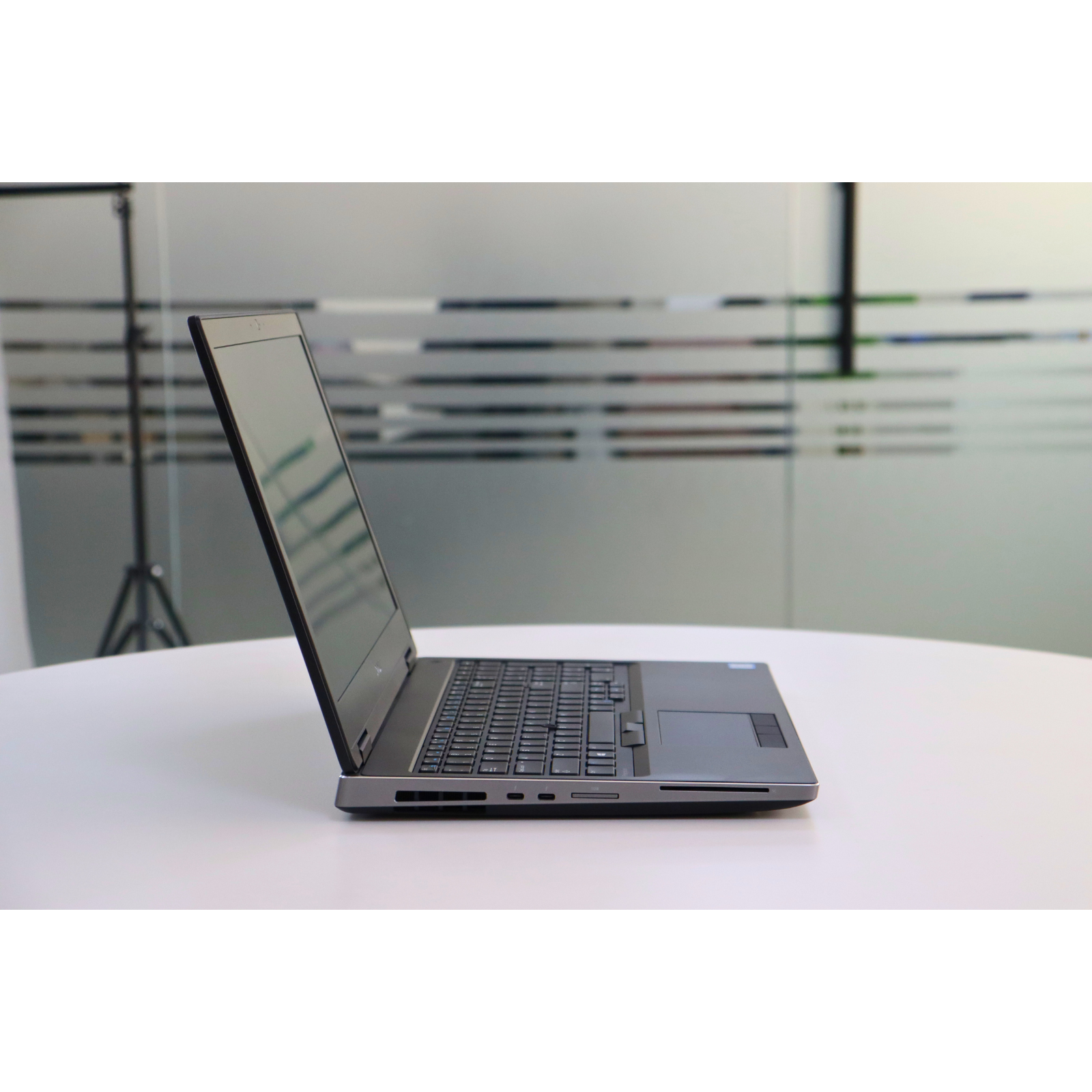 Dell PRECISION 7530: 8th Gen i7, 32GB RAM, 256GB SSD, SN:915261