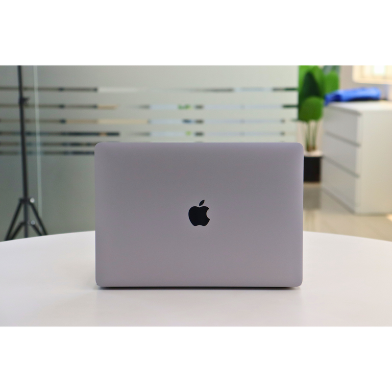Apple MACBOOK AIR A2337(2020): M1, 8GB RAM, 256GB SSD, SN:860731