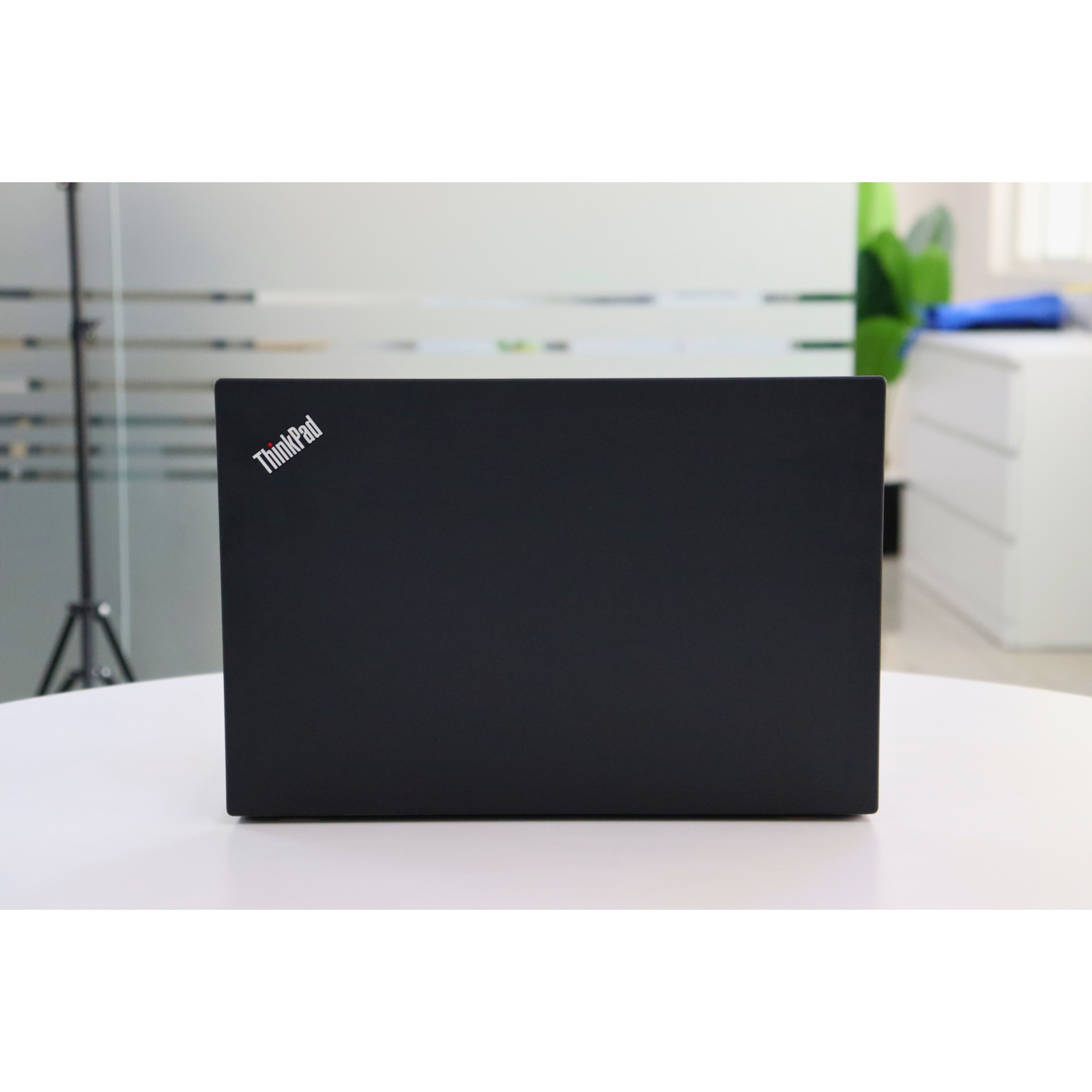 LENOVO THINKPAD T590: Intel Core i5, 8th Gen, 8GB RAM, 256GB SSD SN:01069