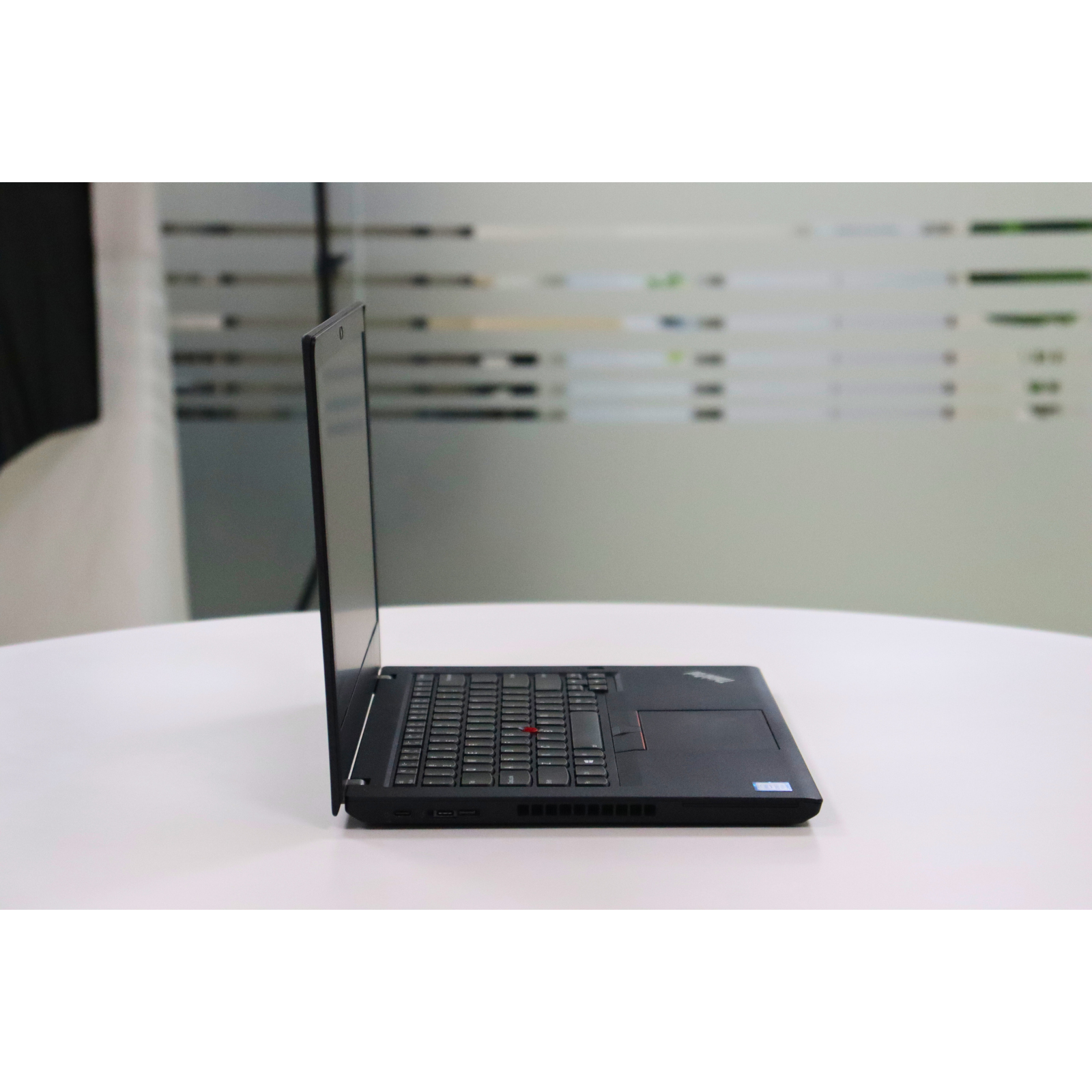 Lenovo ThinkPad T480: Intel Core i7, 8th Gen, 16GB RAM, 512GB SSD SN:92849